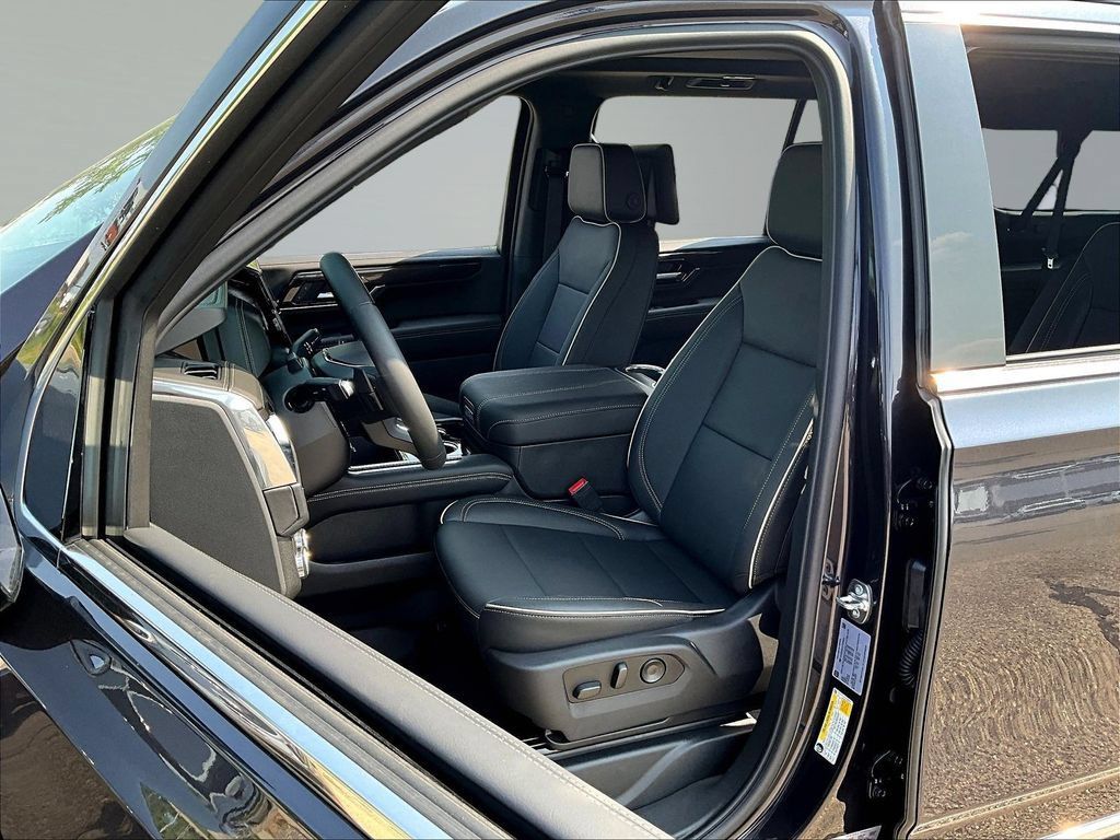 New 2026 GMC Yukon XL Elevation w/ Elevation Premium Package AWD/4WD image 28