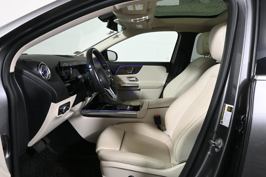 Certified 2023 Mercedes-Benz GLA 250 4MATIC image 3
