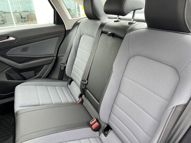 New 2025 Volkswagen Jetta SE FWD image 34