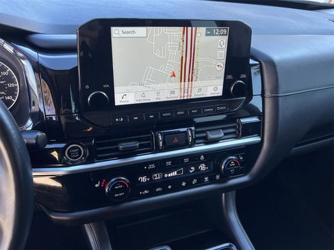 Certified 2022 Nissan Pathfinder SL w/ SL Premium Package image 16