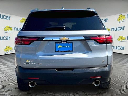 Used 2023 Chevrolet Traverse LT w/ LT Premium Package AWD/4WD image 5