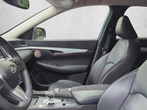 Used 2022 INFINITI QX50 Sensory image 11