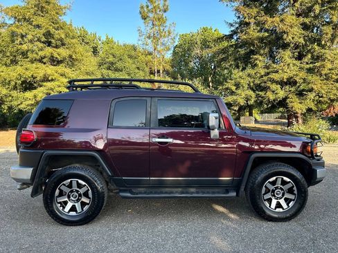 Used 2007 Toyota FJ Cruiser 4WD image 13