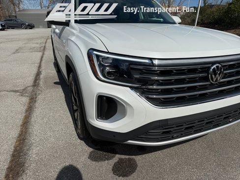 New 2026 Volkswagen Atlas SE image 24