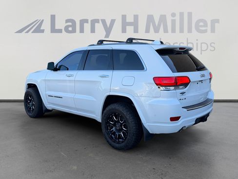 Used 2019 Jeep Grand Cherokee Overland AWD/4WD image 3