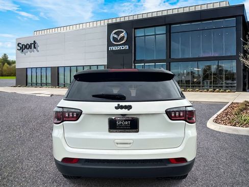 Used 2018 Jeep Compass Altitude w/ Popular Equipment Group image 4