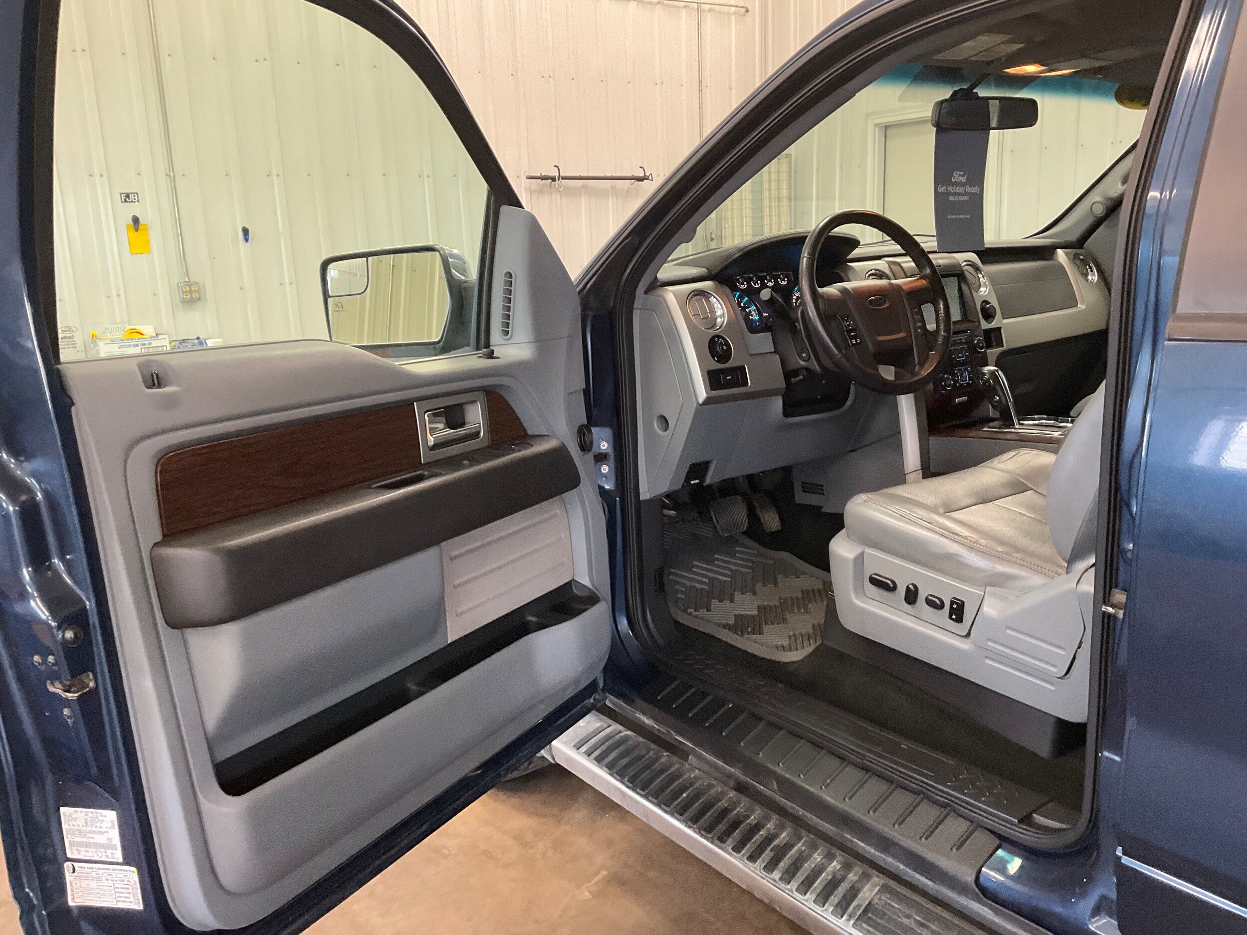 Used 2013 Ford F150 Lariat w/ Lariat Chrome Pkg AWD/4WD image 8
