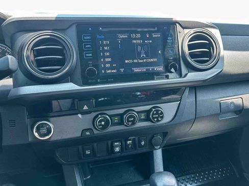 Used 2018 Toyota Tacoma TRD Off-Road RWD image 28