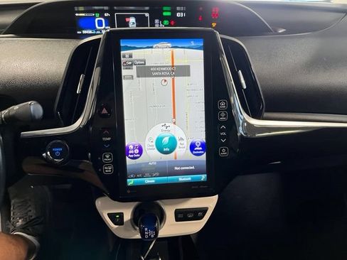 Used 2018 Toyota Prius Prime Premium w/ Carpet Mat Package FWD image 28