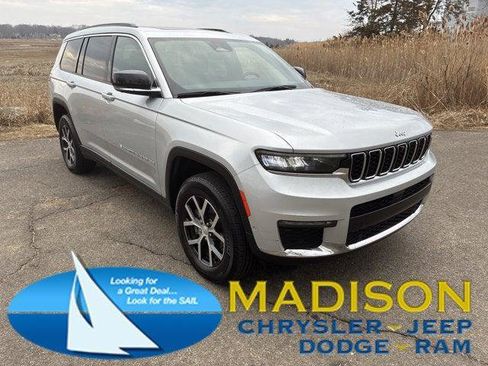 Certified 2024 Jeep Grand Cherokee L Limited w/ Luxury Tech Group II AWD/4WD image 1