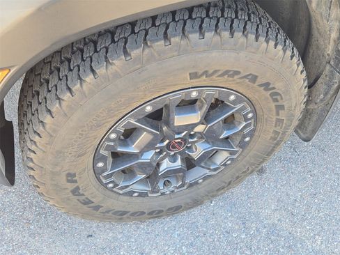 Used 2022 Nissan Frontier Pro-X w/ Pro-X Premium Package image 20