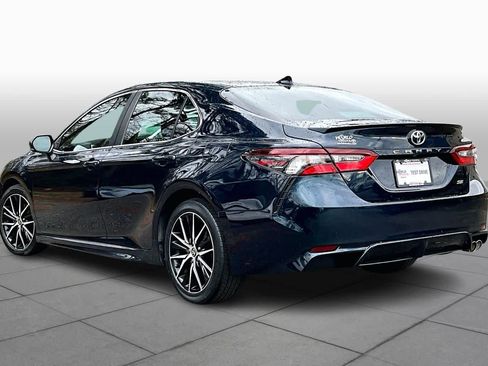 Certified 2021 Toyota Camry SE w/ Convenience Package image 22