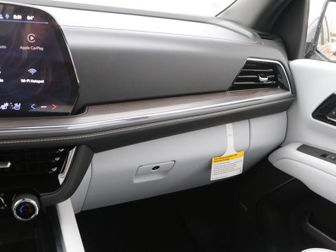 New 2026 Chevrolet Suburban Premier image 26