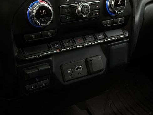 Used 2021 GMC Sierra 1500 Elevation AWD/4WD image 27