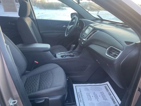 Used 2018 Chevrolet Equinox LT image 22