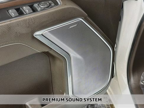 Used 2023 GMC Sierra 1500 Denali AWD/4WD image 3