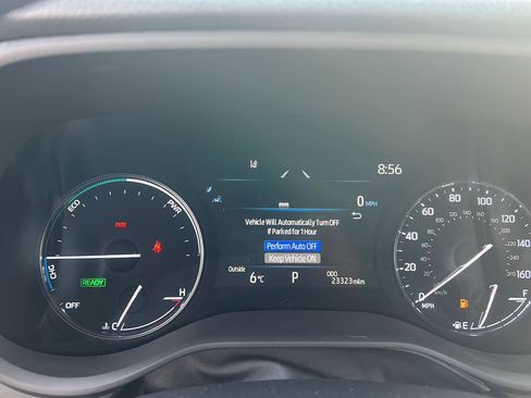 Used 2024 Toyota Sienna Limited AWD/4WD image 11