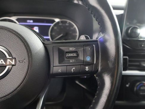 Used 2023 Nissan Pathfinder SL image 44