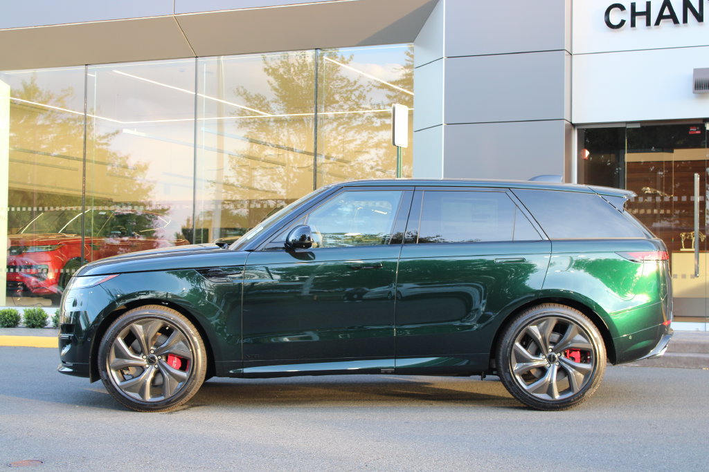 New 2026 Land Rover Range Rover Sport Dynamic SE AWD/4WD image 7