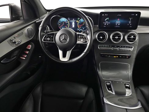 Used 2020 Mercedes-Benz GLC 300 4MATIC image 19