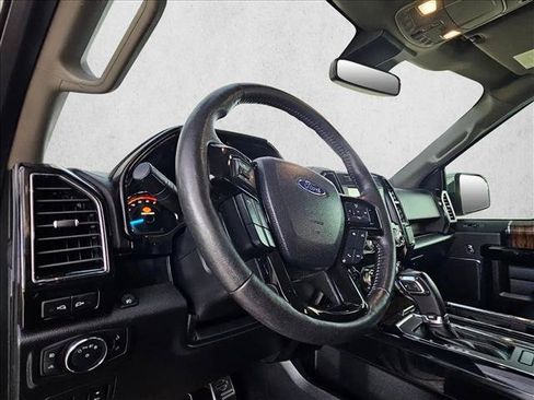 Used 2019 Ford F150 Lariat w/ Equipment Group 502A Luxury AWD/4WD image 9