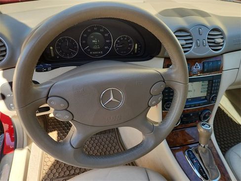 Used 2008 Mercedes-Benz CLK 350 Cabriolet image 11
