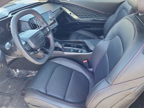 Used 2025 Dodge Charger R/T w/ Plus Group image 10