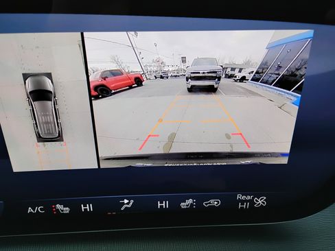 Used 2025 Buick Enclave Sport Touring image 6