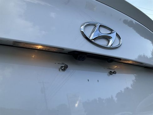 Used 2015 Hyundai Sonata Limited FWD image 11