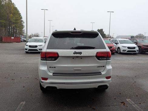 Used 2019 Jeep Grand Cherokee Limited X image 2