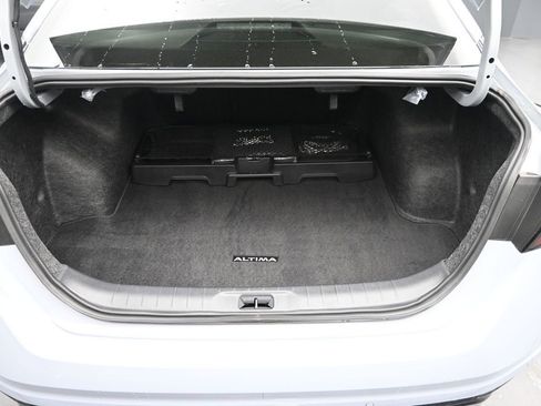 New 2026 Nissan Altima 2.5 SR FWD image 11