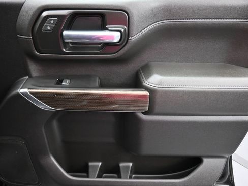 Used 2022 Chevrolet Silverado 2500 LT image 41