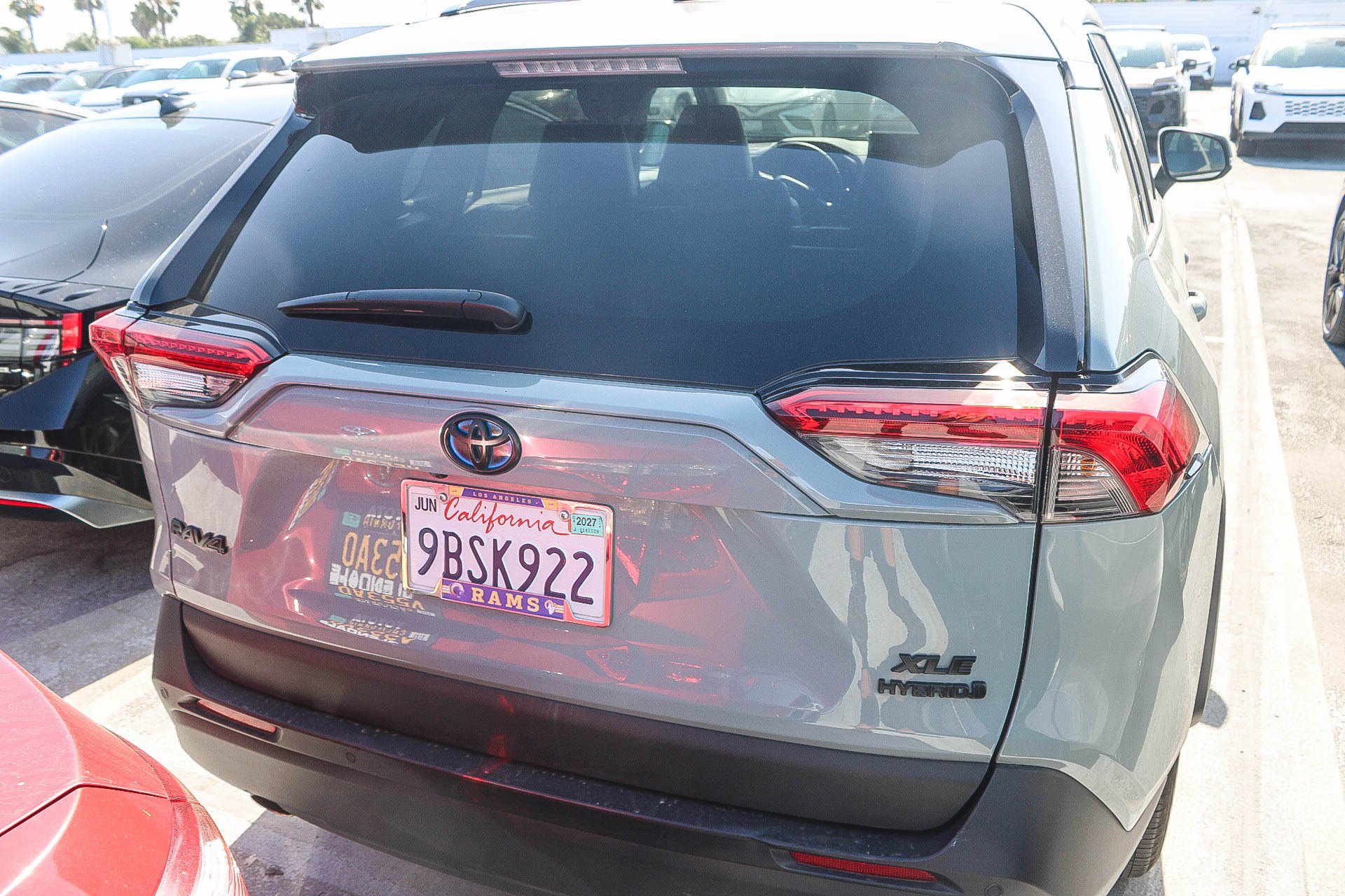 Used 2022 Toyota RAV4 XLE Premium AWD/4WD image 13