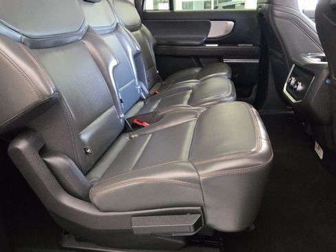Used 2025 Ford Expedition Max Active AWD/4WD image 6