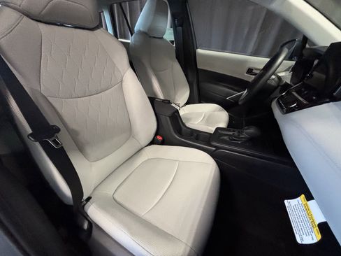 New 2026 Toyota Corolla Cross L image 38