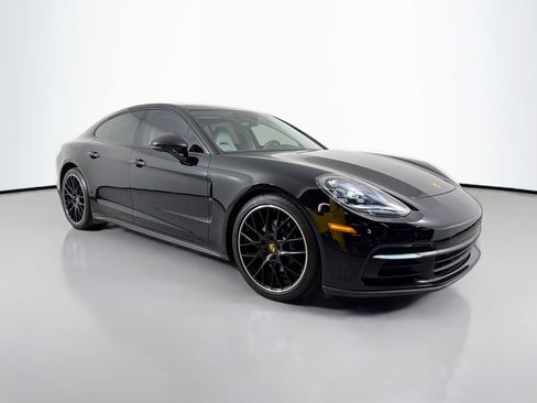 Used 2019 Porsche Panamera 4 image 9