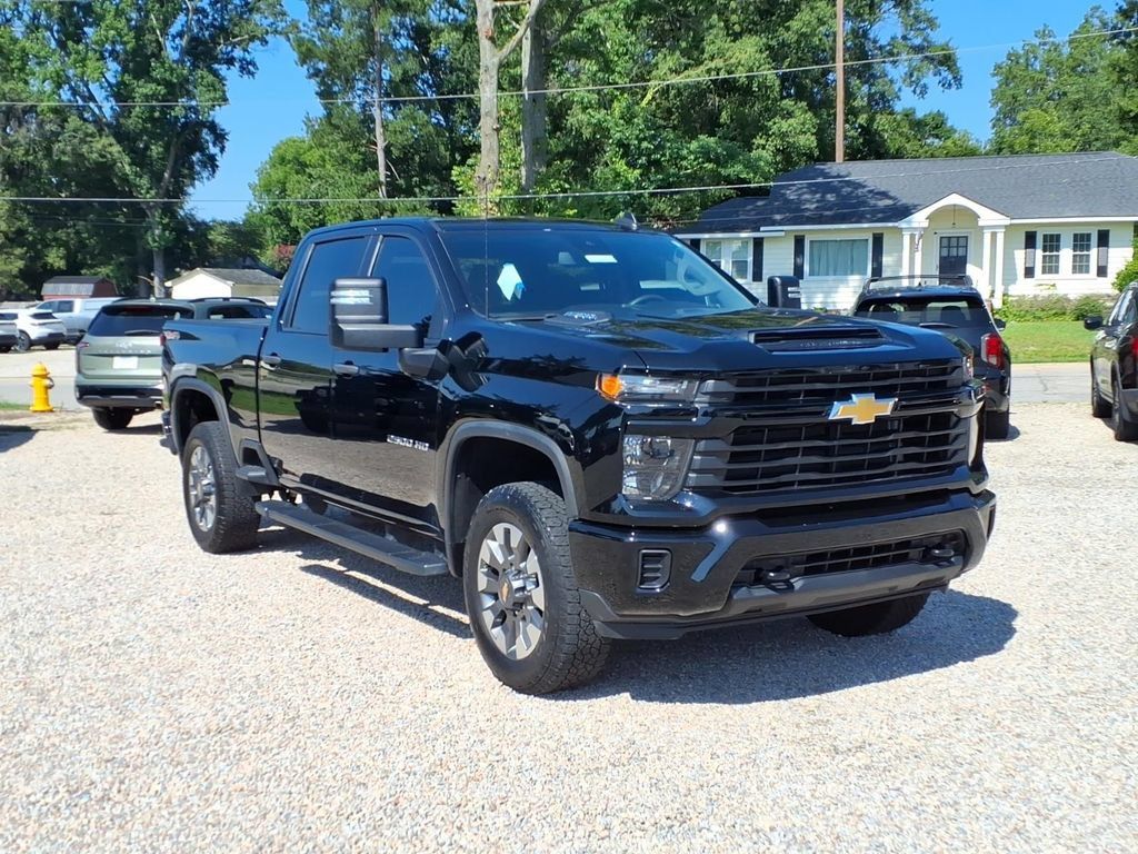 Used 2024 Chevrolet Silverado 2500 Custom w/ Custom Value Package AWD/4WD image 1