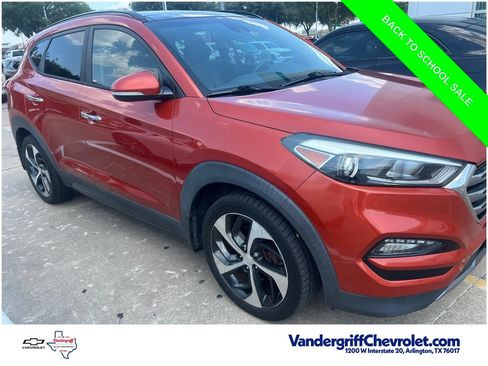 Used 2016 Hyundai Tucson Limited w/ Option Group 03 AWD/4WD image 17