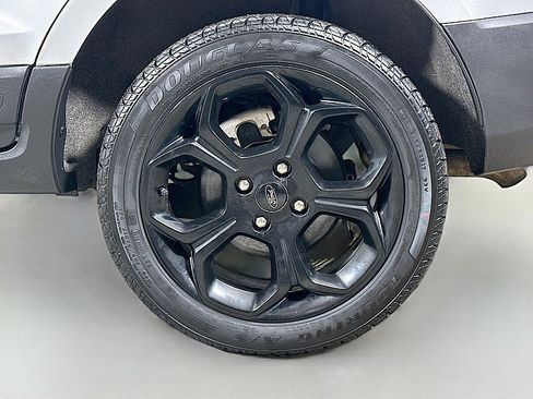 Used 2021 Ford EcoSport SES image 30