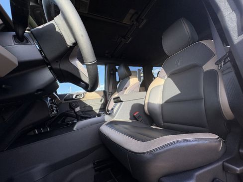 New 2025 Ford Bronco Big Bend w/ Black Diamond Package AWD/4WD image 14