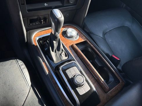 Used 2024 Nissan Armada SL image 27