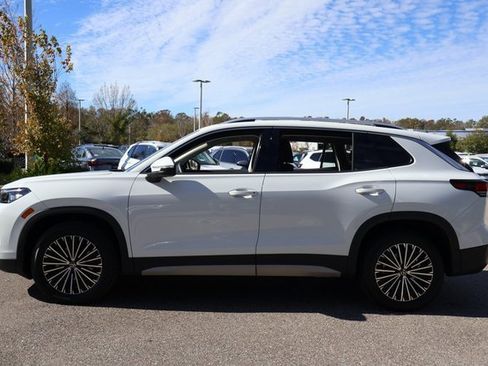 Certified 2025 Volkswagen Tiguan S image 4