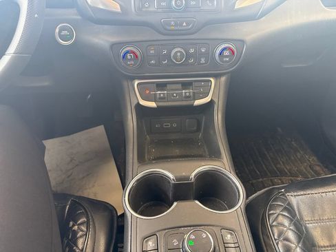 Used 2022 GMC Terrain SLE w/ Driver Convenience Package AWD/4WD image 25