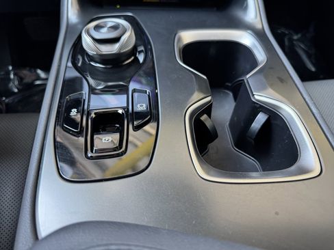 Used 2023 Lexus RZ 450e Premium image 24