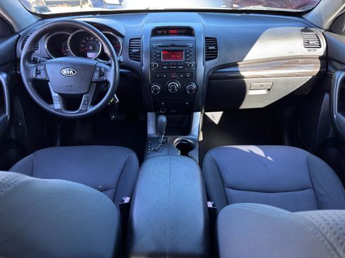 Used 2012 Kia Sorento LX w/ Convenience Pkg image 25