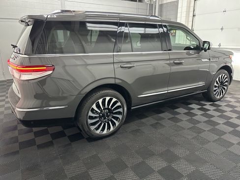 Used 2023 Lincoln Navigator Black Label image 10