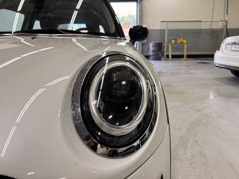 Used 2024 MINI Cooper 2-Door Hardtop FWD image 9