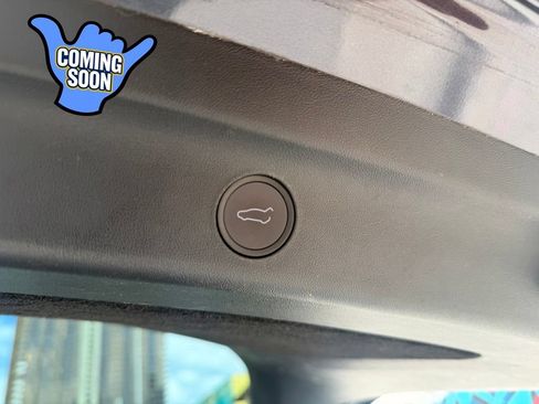 Used 2023 Tesla Model Y Long Range AWD/4WD image 18