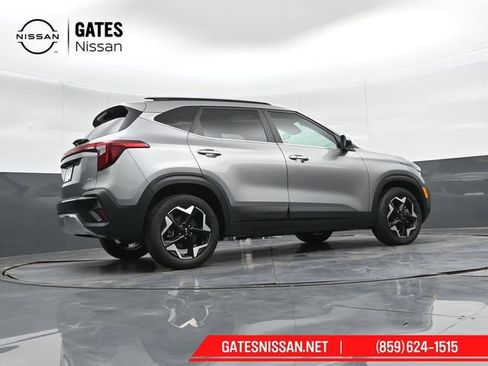 Used 2024 Kia Seltos EX AWD/4WD image 40