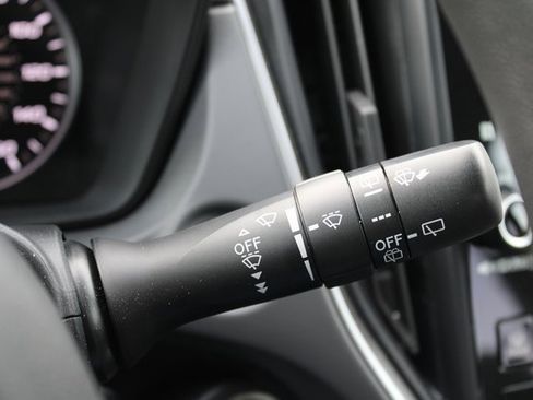 Used 2024 Subaru Crosstrek 2.0i Premium w/ Crosstrek Mirror Package image 31